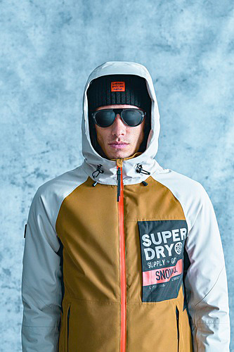 Kaikki miesten Superdry-t akit