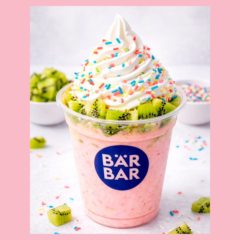 Mansikka Frozen Yoghurt – yksi lisätäyte veloituksetta
