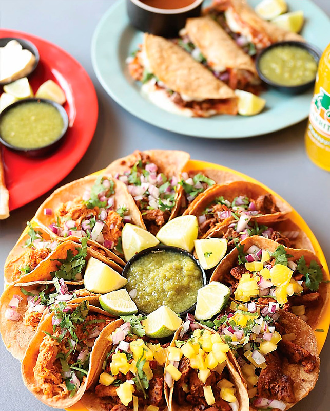 1 Quesabirria ja 1 taco
